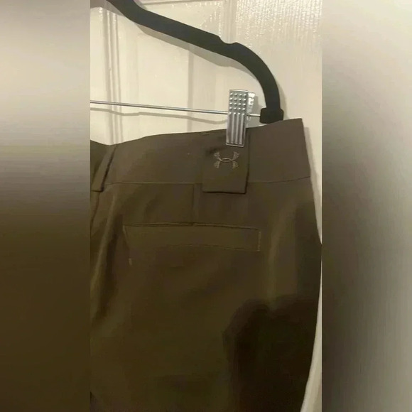 Women’s Under Armor Pants Capri Convertible Pants Dark Brown Great Condition - Picture 9 of 10